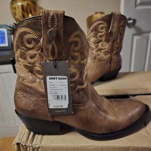 Shyanne Women's Lacer Short Boots - Round Toe